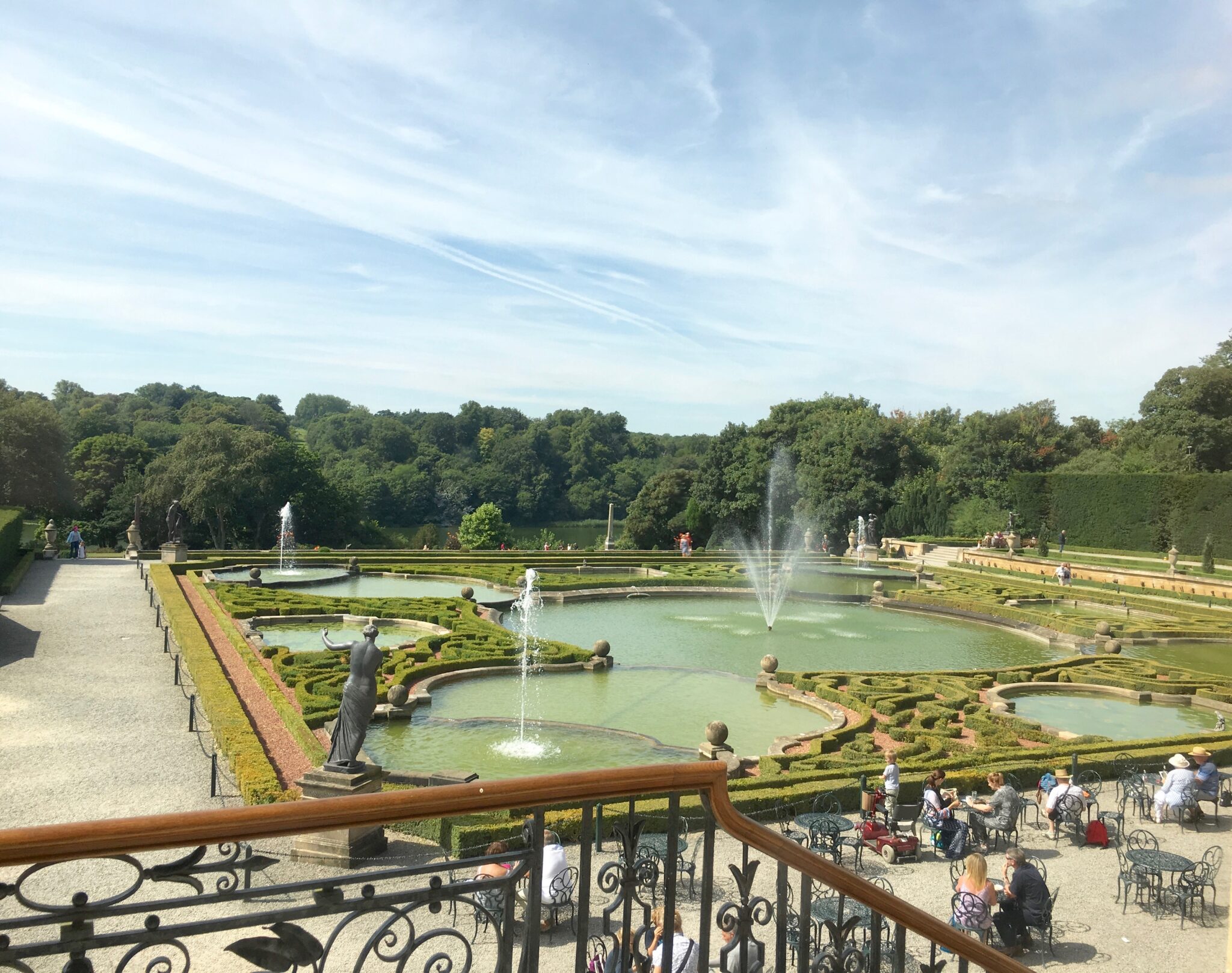 Blenheim Palace Gardens –